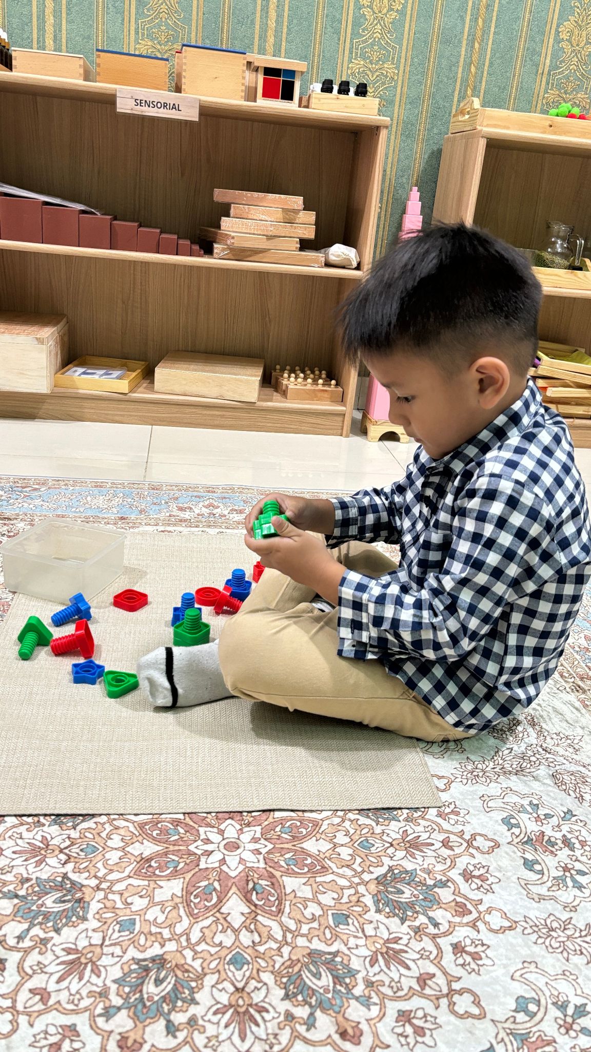 Belajar memasang benda