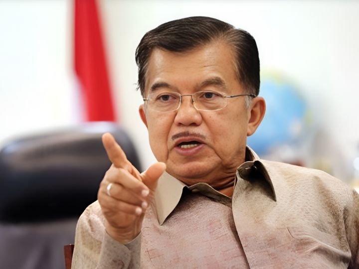 Jusuf Kalla Sedang Rapat