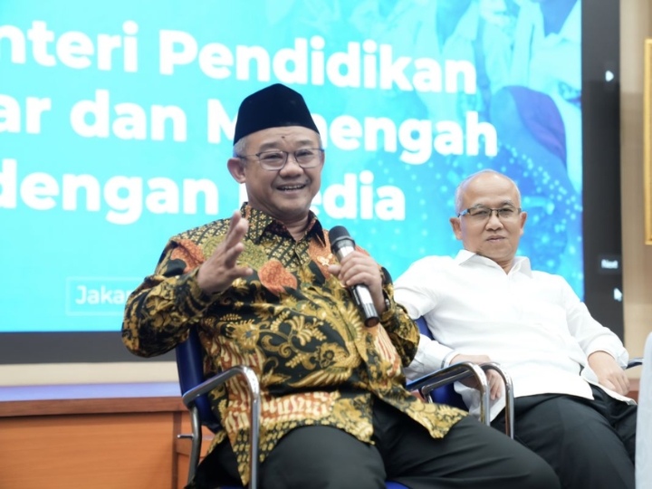 Menteri Pendidikan Dasar Dan Menengah