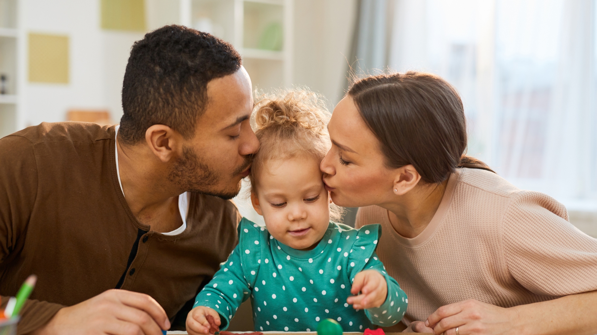 orang tua sayang anak